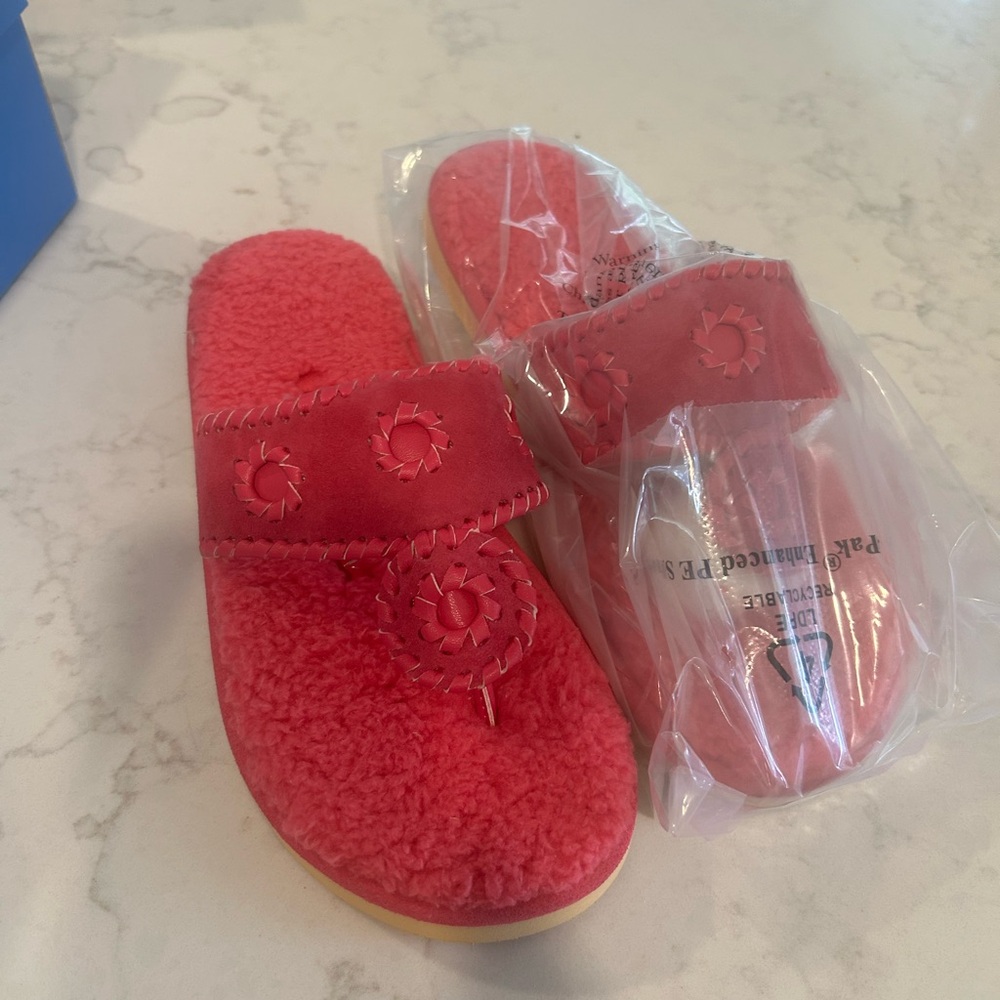Women’s 7 Jack Rogers NWT Jacks Slippers Magenta Style 151201SL01